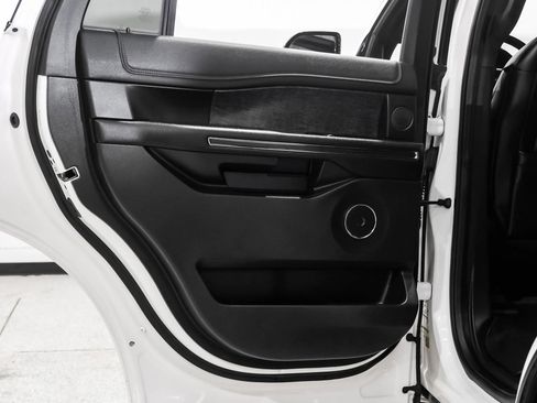 Used 2019 Ford Expedition Limited image 45
