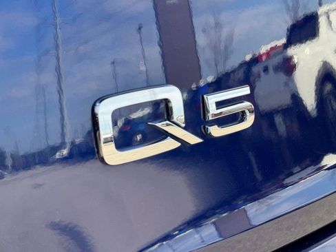 Used 2023 Audi Q5 2.0T Premium w/ Convenience Package image 13