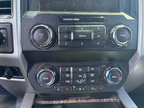 Used 2019 Ford F250 Lariat w/ Lariat Ultimate Package image 17