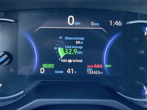 Used 2019 Toyota RAV4 XSE image 16