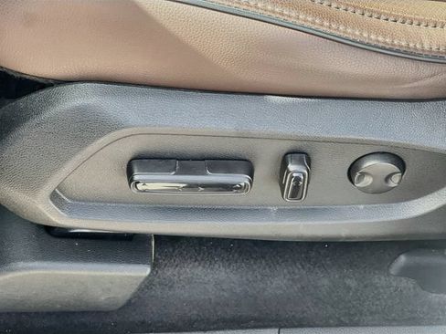 Used 2025 Honda Pilot Elite image 13