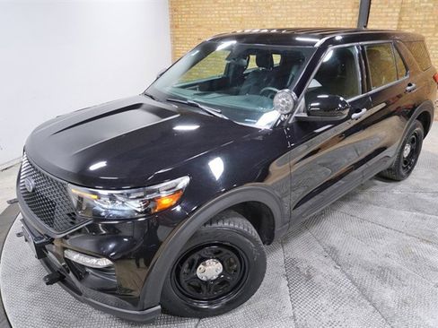 Used 2020 Ford Explorer Police AWD 3.3L V6 Hybrid image 2