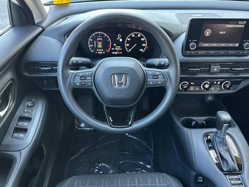 Certified 2023 Honda HR-V LX image 16