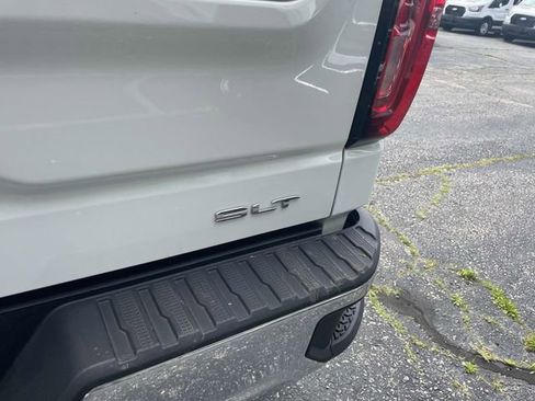 Used 2025 GMC Sierra 1500 SLT image 5