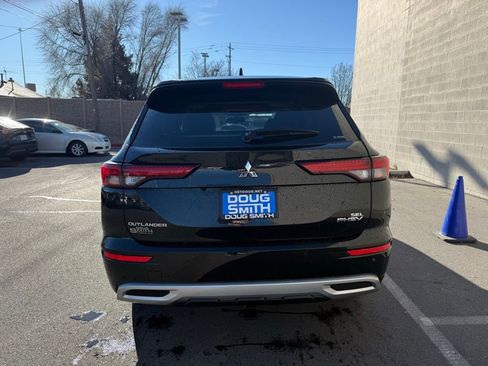 Used 2023 Mitsubishi Outlander SEL 40th Anniversary image 3