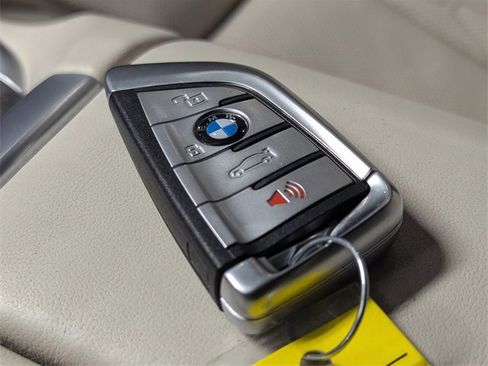 Used 2019 BMW X7 xDrive50i w/ Dynamic Handling Package image 28