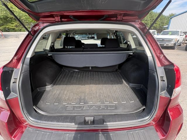 Used 2012 Subaru Outback 2.5i Premium AWD/4WD image 13