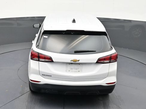 Used 2023 Chevrolet Equinox LS FWD image 15