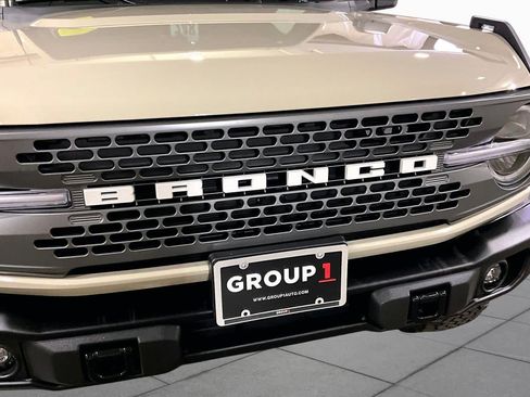 Used 2025 Ford Bronco Badlands AWD/4WD image 30