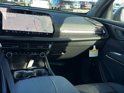 New 2026 Chevrolet Traverse High Country image 29