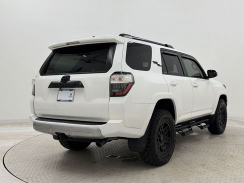 Used 2022 Toyota 4Runner TRD Off-Road Premium AWD/4WD image 9