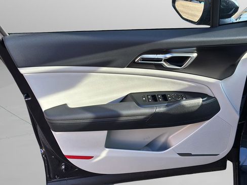New 2026 Kia Sportage EX FWD image 29