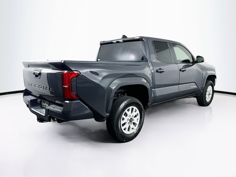 Used 2025 Toyota Tacoma SR5 image 9