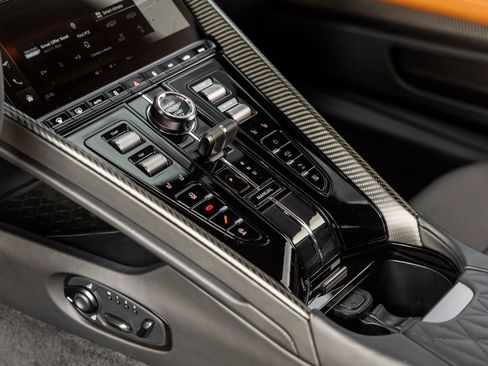 Used 2025 Aston Martin DB12 Coupe RWD image 30