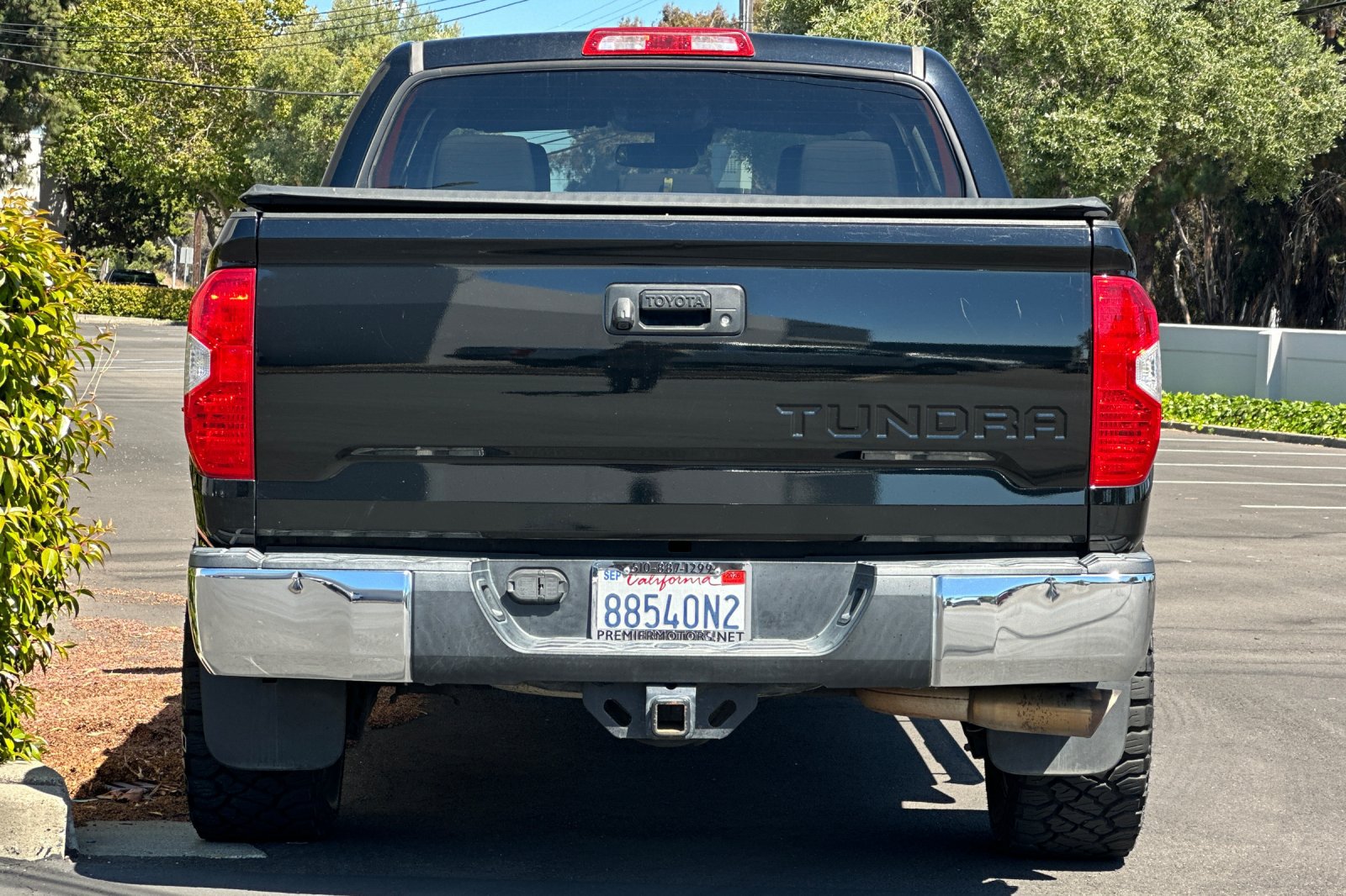 Used 2018 Toyota Tundra SR5 w/ SR5 Upgrade Package RWD image 5
