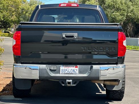 Used 2018 Toyota Tundra SR5 w/ SR5 Upgrade Package RWD image 5