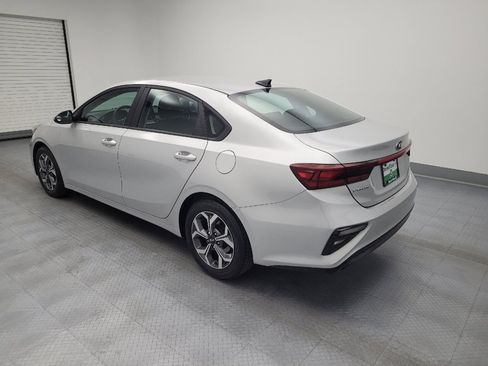 Used 2021 Kia Forte LXS FWD image 3