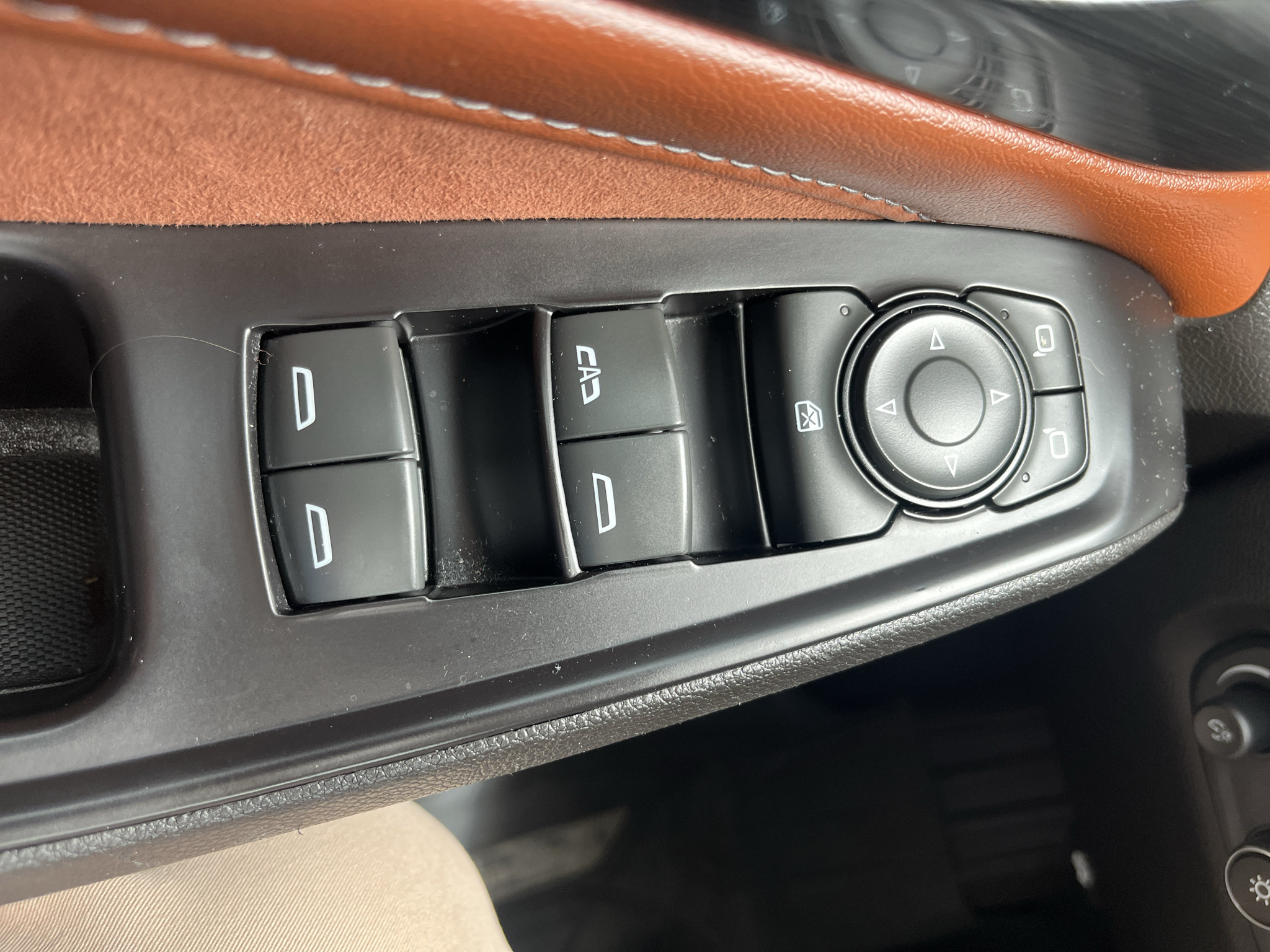 Used 2019 Chevrolet Traverse High Country w/ LPO, Floor Liner Package AWD/4WD image 18