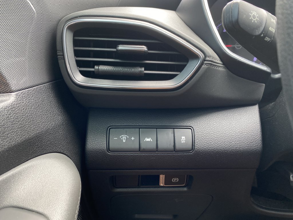 Used 2022 Hyundai Santa Fe SEL FWD image 19