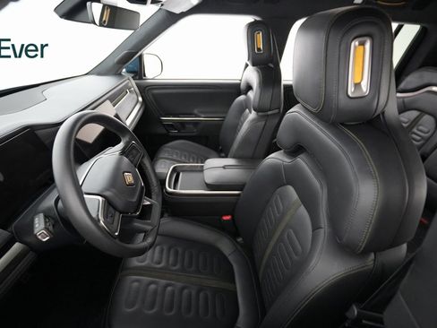 Used 2023 Rivian R1S Adventure image 7