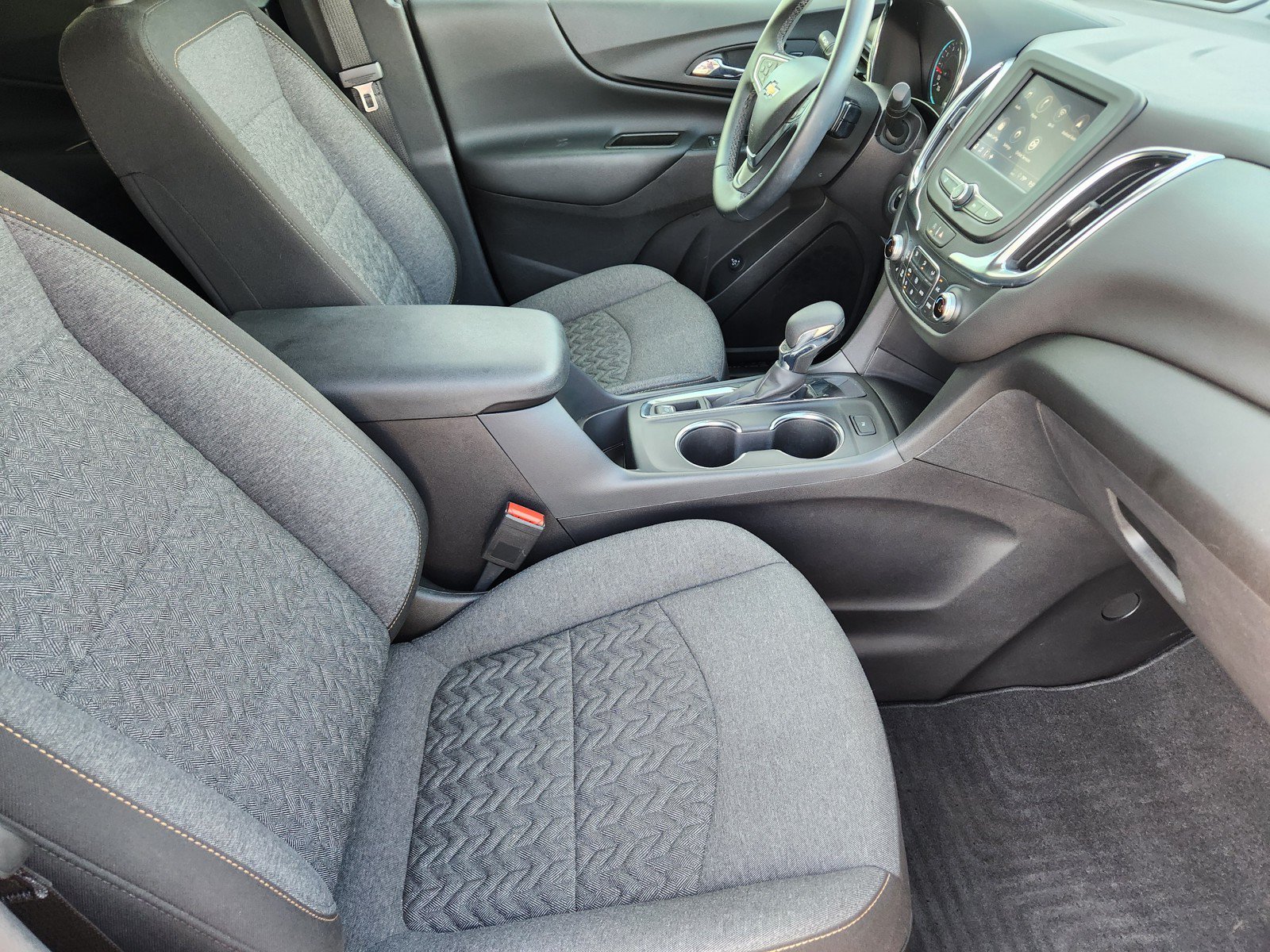 Used 2024 Chevrolet Equinox LT FWD image 11