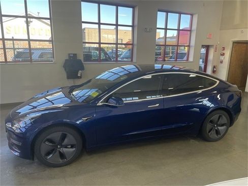 Used 2020 Tesla Model 3 Long Range image 4