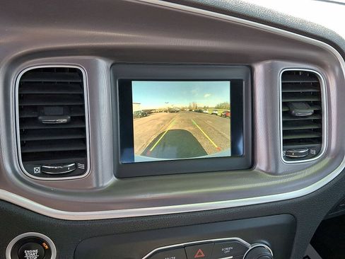 Used 2022 Dodge Charger SXT RWD image 15