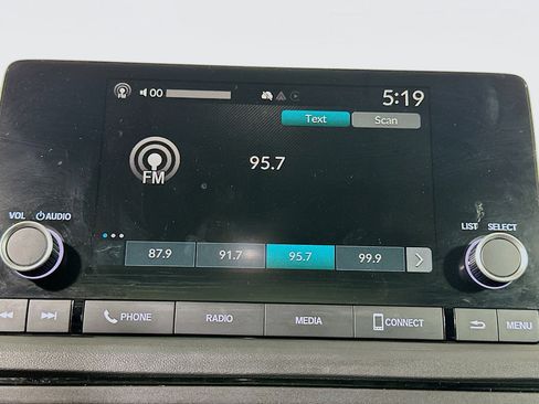 Used 2023 Honda Accord EX image 19