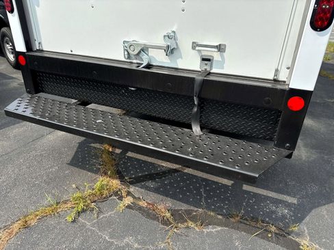 New 2025 Chevrolet Express 3500 w/ Power Convenience Package image 6