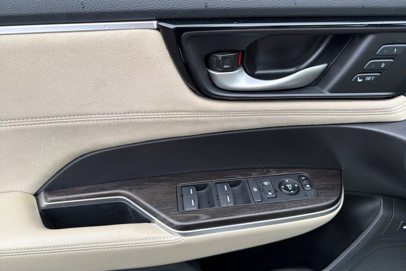 Used 2020 Honda Clarity Touring image 10