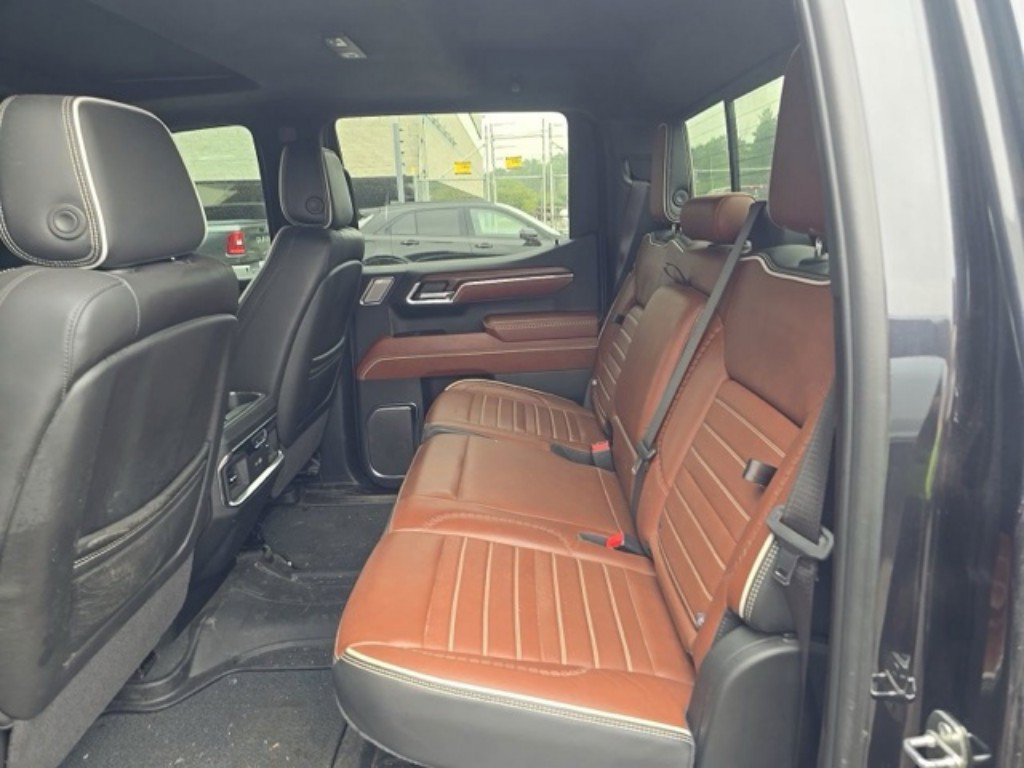 Used 2024 GMC Sierra 1500 Denali Ultimate AWD/4WD image 12