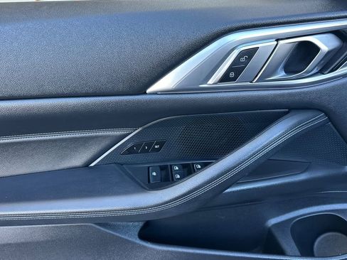 Used 2022 BMW 430i Convertible w/ Convenience Package image 11