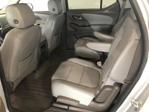 Used 2019 Chevrolet Traverse Premier image 9