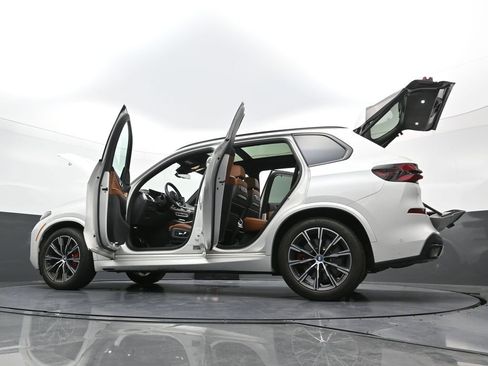 Used 2024 BMW X5 xDrive50e w/ Executive Package image 43