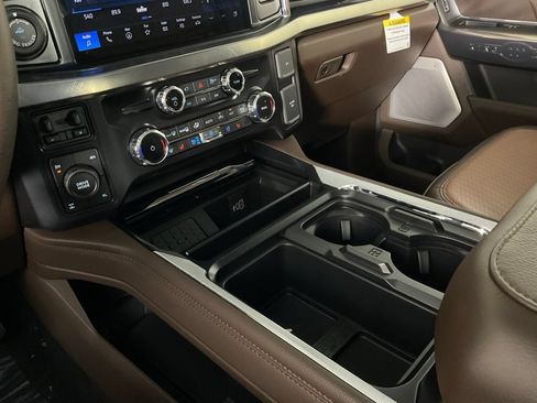 New 2026 Ford F250 King Ranch w/ Chrome Package AWD/4WD image 19