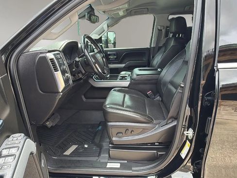 Used 2019 Chevrolet Silverado 2500 LTZ w/ Duramax Plus Package AWD/4WD image 12
