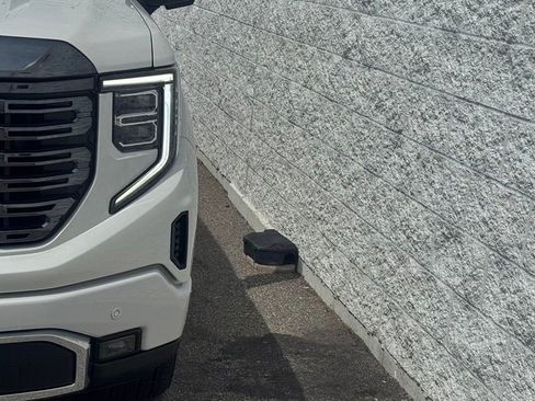 Used 2024 GMC Sierra 1500 Denali Ultimate AWD/4WD image 9