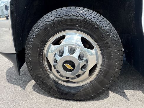 Used 2019 Chevrolet Silverado 3500 4x4 Crew Cab LTZ DRW w/ Duramax Plus Package image 11