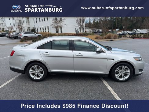 Used 2016 Ford Taurus SEL image 3