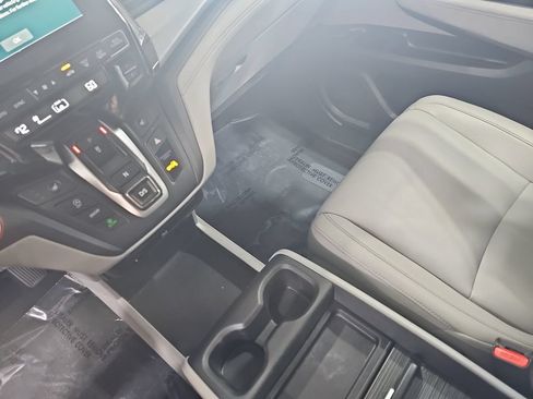Used 2018 Honda Odyssey Touring image 28