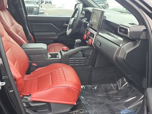 Used 2024 Toyota Tacoma TRD Off-Road image 12