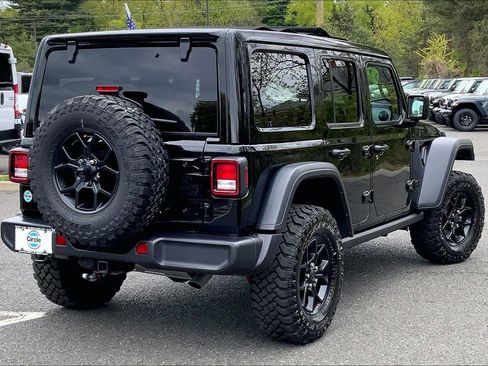 Used 2024 Jeep Wrangler Unlimited Sport AWD/4WD image 11