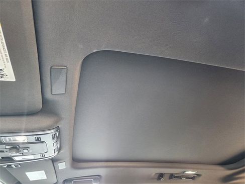 Used 2025 GMC Yukon AT4 w/ AT4 Premium Plus Package AWD/4WD image 26