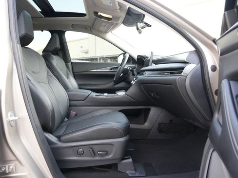 Certified 2023 INFINITI QX60 Luxe w/ Cargo Package image 24