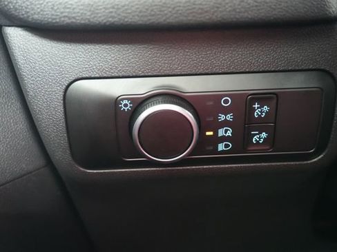 Certified 2025 Ford Escape ST-Line image 14