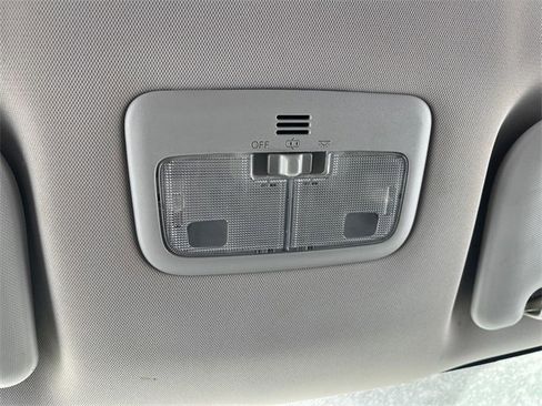 Used 2016 Toyota Corolla S image 20