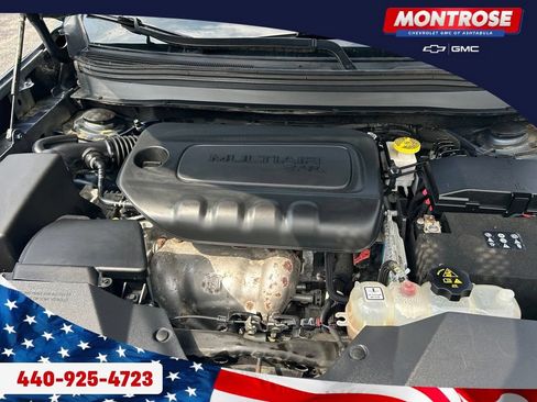 Used 2019 Jeep Cherokee Latitude Plus w/ Comfort/Convenience Group AWD/4WD image 32