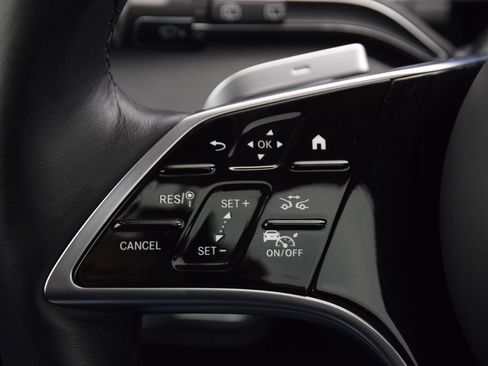 Used 2026 Mercedes-Benz Maybach GLS 600 4MATIC image 24