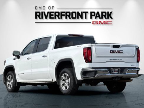 Used 2024 GMC Sierra 1500 SLT AWD/4WD image 5