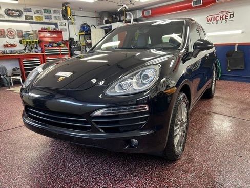 Used 2013 Porsche Cayenne S image 1